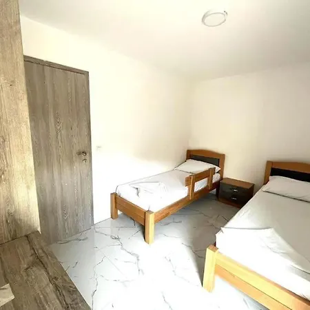 Kovac - 5 Bedroom Private With Pool Vrsine