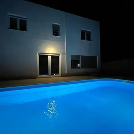 Kovac - 5 Bedroom Private With Pool * Vrsine