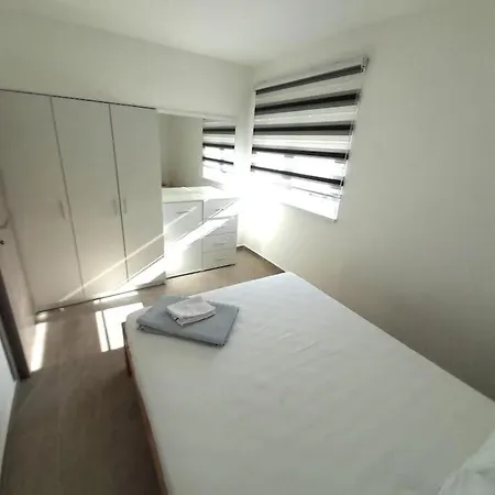 Kovac - 5 Bedroom Private With Pool Willa