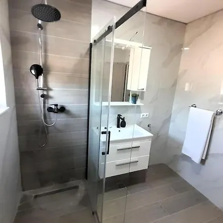 Kovac - 5 Bedroom Private With Pool * Vrsine